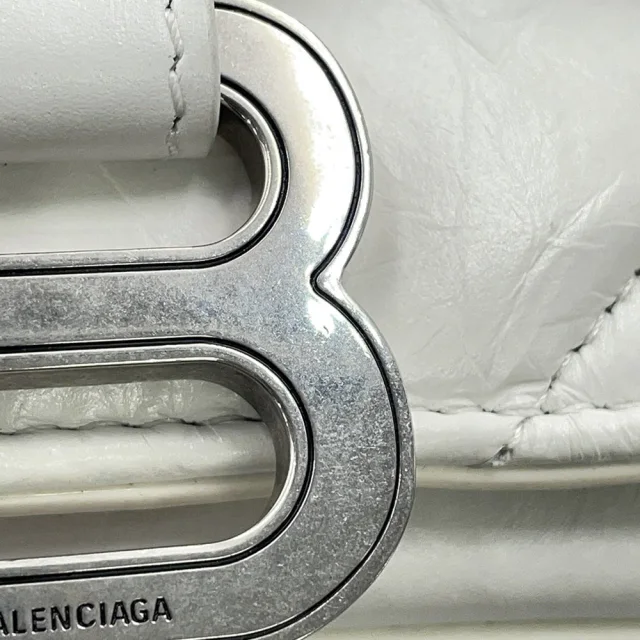 Balenciaga ChainShoulder Crash White716393210J09001 Leather Size Medium in Leather from GALLERY RARE, photo 14 of 17