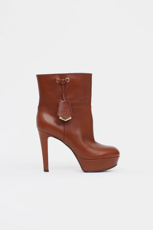 Louis Vuitton Insider Platform Ankle Boot in Leather from VSP Consignment