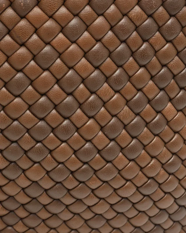 Bottega Veneta Intrecciato Top Handle Bag in Woven leather from A Retro Tale, photo 5 of 12