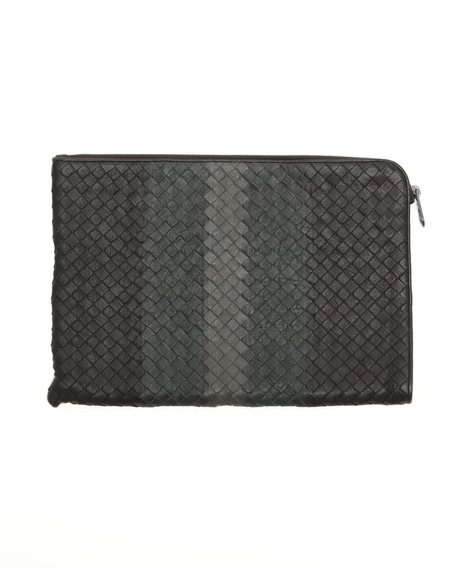 Bottega Veneta Intrecciato Laptop Case 16-Inch in Woven leather from A Retro Tale, photo 2 of 10