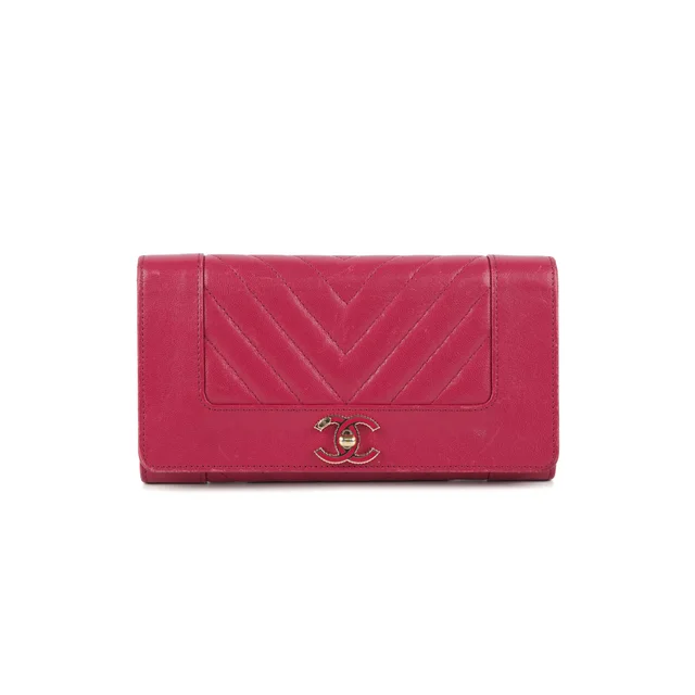 Chanel Chevron Wallet Pink in Pink Lambskin from The Purse Affair