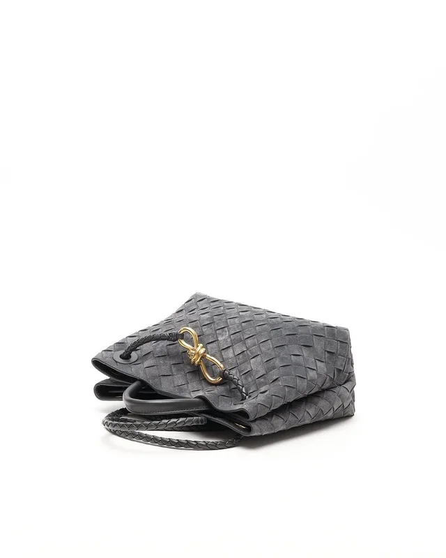 Bottega Veneta Intrecciato Small Andiamo Bag in Woven leather from A Retro Tale, photo 5 of 10