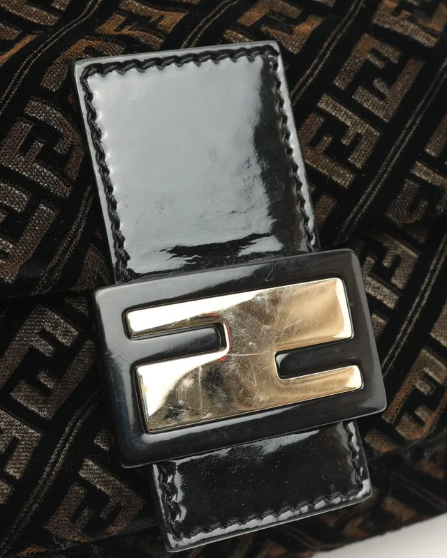 Fendi Velour Mama Bag in Patent leather from A Retro Tale, photo 6 of 9