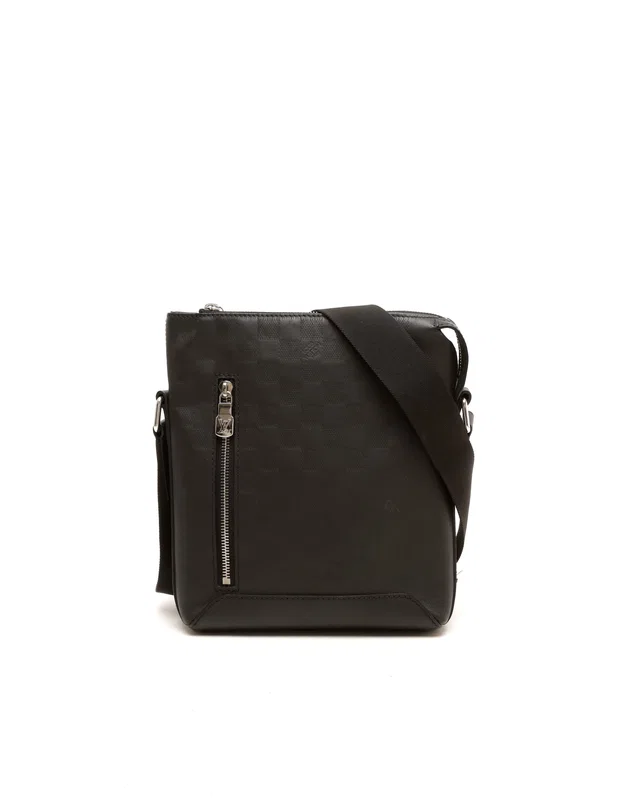 Louis Vuitton Damier Infini Discovery Messenger Bag in Leather from A Retro Tale