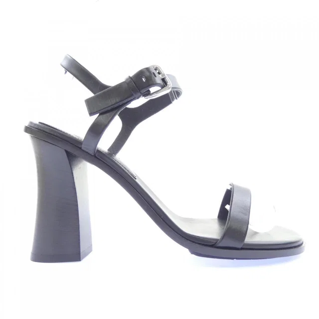 Bottega Veneta Leather Sandals in Leather from LuxUness