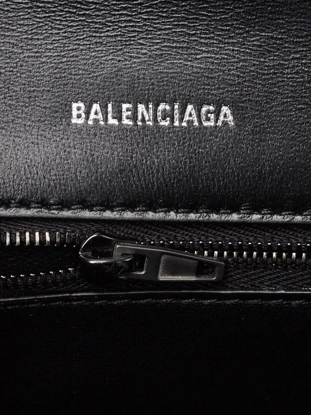 Balenciaga Black Embossed Leather Hourglass Small Top Handle Bag in Black Leather from Yoogis, photo 7 of 10