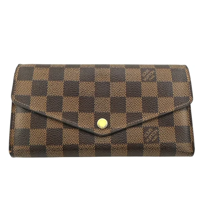 Louis Vuitton Damier Round Zipper Portefeuille Sarah Long Wallet in Canvas from The Reluxe