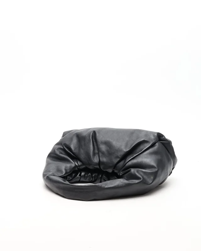Bottega Veneta Smooth Butter Calfskin Small The Shoulder Pouch Bag in Calfskin from A Retro Tale, photo 5 of 7