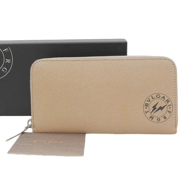 Bvlgari Leather Round Zipper Long Wallet in Leather from LuxUness