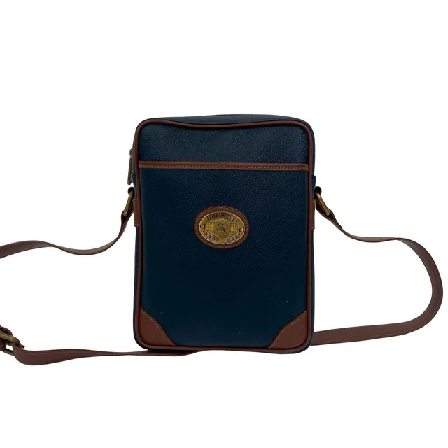 Burberry Leather PVC Shoulder Bag in Leather from LuxUness