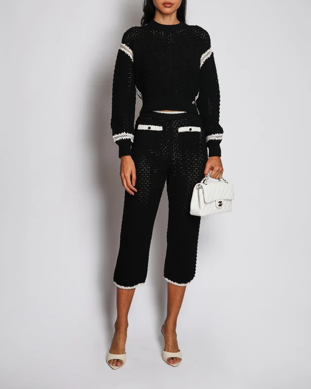 Chanel 22C Black Cropped Knitwear and Trouser Set With White Details Size FR 34/36 (UK 6/8) in Black Silk from Sellier