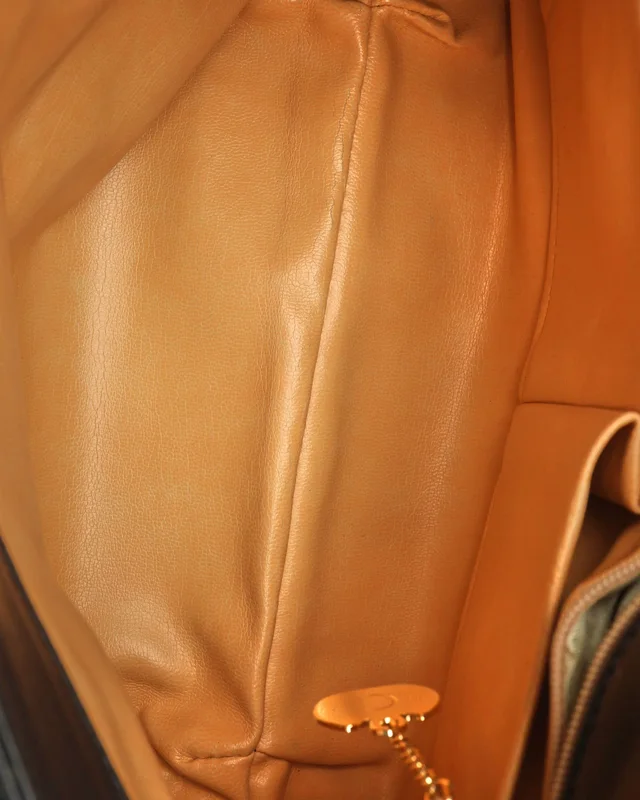 Celine Horse Carriage Bag in Leather from A Retro Tale, photo 8 of 9