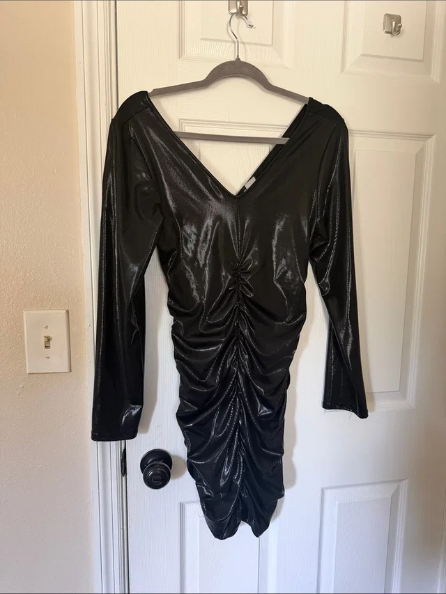 FRED Shimmery Black Ruched V-Neck Long Sleeve Dress in black from Poshmark