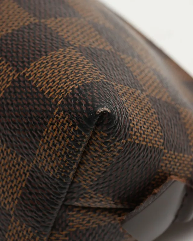 Louis Vuitton Damier Ebene Cosmetic Pouch in Brown Canvas from A Retro Tale, photo 5 of 6