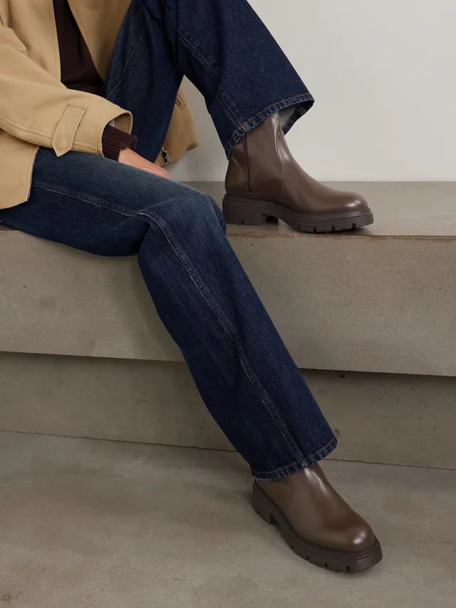 STUART WEITZMAN Hudson Lite leather Chelsea boots in Brown, photo 2 of 2 from NET-A-PORTER (Canada)