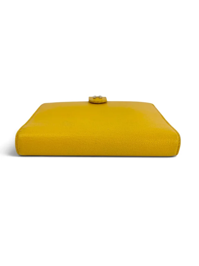 Chanel Vintage Small Yellow Agenda Cover in Yellow Leather from Season 2 Consign, photo 3 of 8