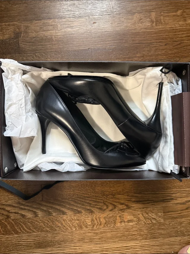 Alaïa Alaa Black Leather Pointed-Toe Stiletto Pumps in black Leather from Poshmark