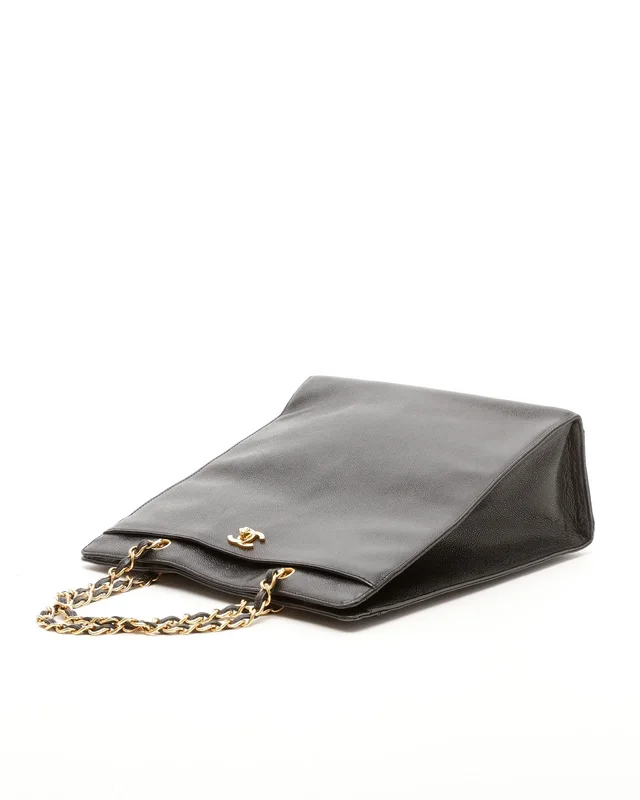 Chanel CC Caviar Tote Bag in Caviar leather from A Retro Tale, photo 4 of 11