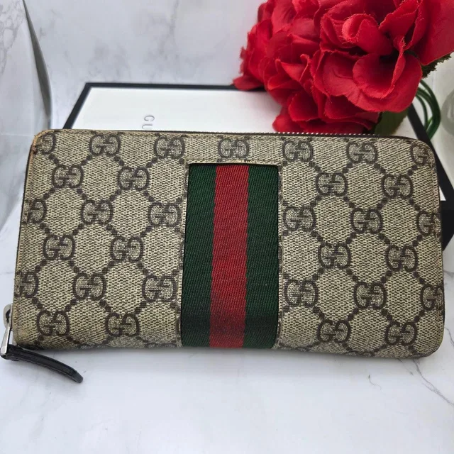 Gucci Wallet Sherry Line GG Supreme in Leather from The Reluxe