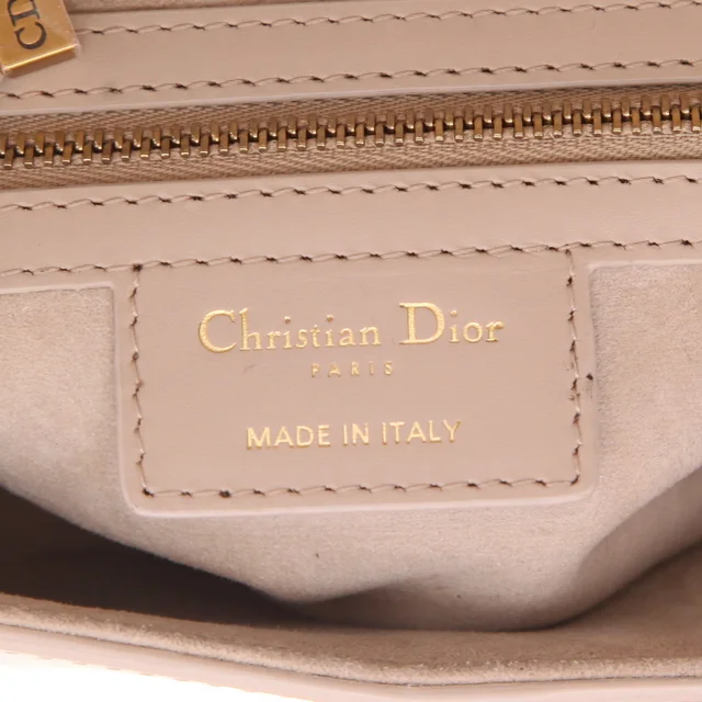 Dior Saddle handbag in Beige Leather from Collector Square, photo 4 of 5