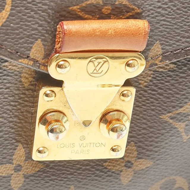 Louis Vuitton Monogram Pochette Métis Bag in Coated canvas from A Retro Tale, photo 6 of 11