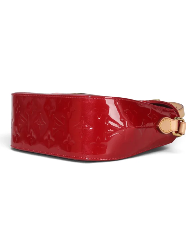 Louis Vuitton Pomme D'Amour Vernis Bellflower PM in Patent leather from Season 2 Consign, photo 7 of 9
