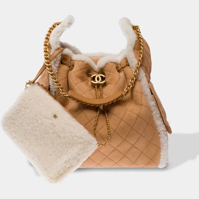 Sac Chanel En Suède Beige in Beige Suede from HEWI