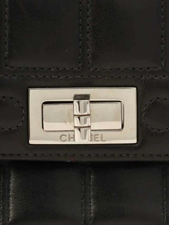 Chanel Around 2000 produced Chocolate Bar 2.55 CC Mark Chain Bag Black from VINTAGE QOO TOKYO, photo 7 of 17