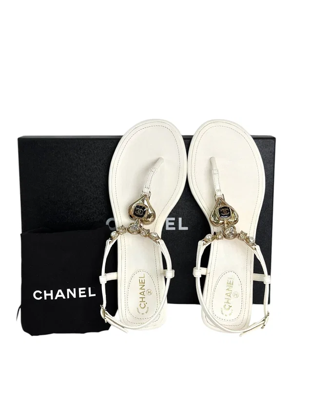 Chanel 23C Thongs White With Heart 37.5# in White from Luxury Promise