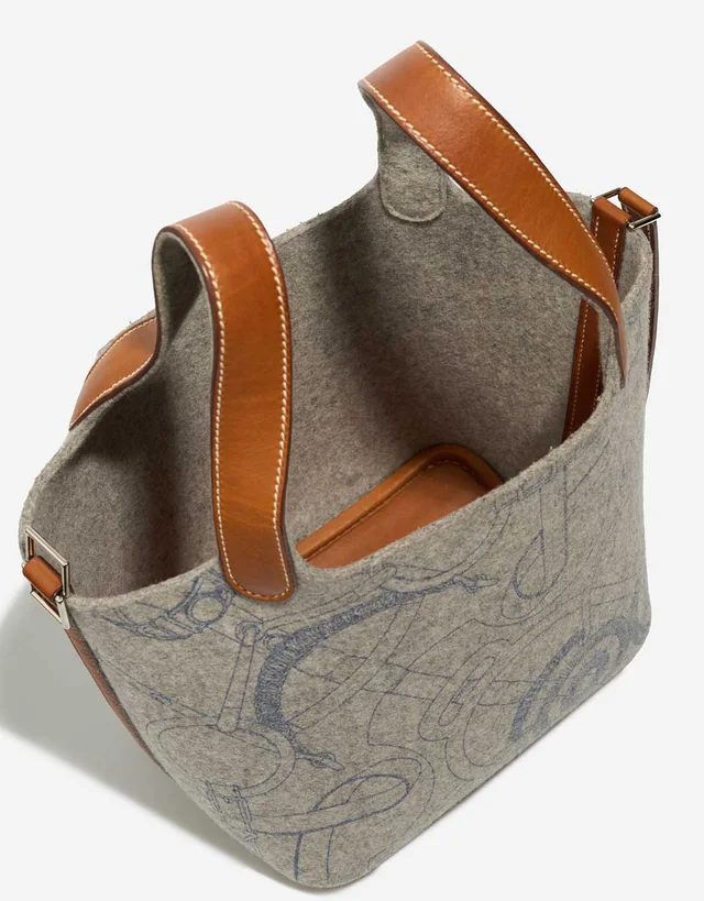 Hermès Picotin 18 Felt / Barenia Gris Clair in Grey Leather from SACLÀB, photo 7 of 8