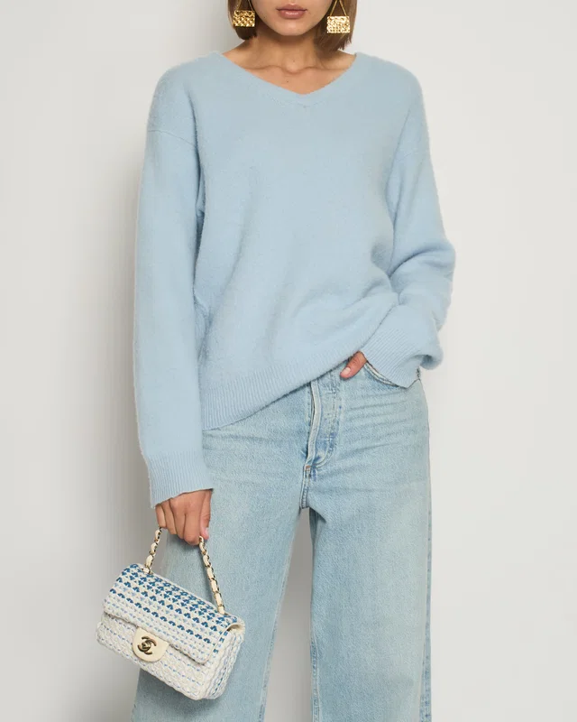 Tom Ford Powder Blue V-Neck Long Sleeve Jumper IT 38 (UK 6) in Blue Cashmere from Sellier