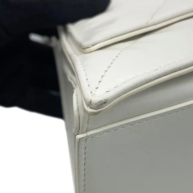 Balenciaga ChainShoulder Crash White716393210J09001 Leather Size Medium in Leather from GALLERY RARE, photo 7 of 17