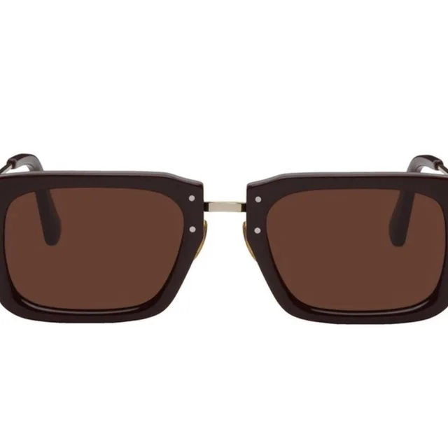 Jacquemus Women's Square Sunglasses - Brown in brown|red from Depop, photo 1 of 1