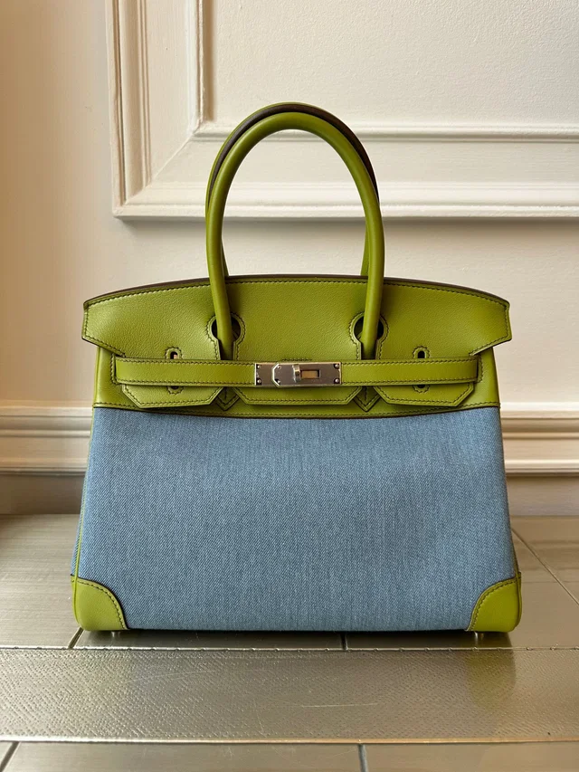 On hold PRELOVED HERMÈS BIRKIN 30CM VERT ANIS Swift Leather and Denim Toile in Green Swift leather from Luxury Promise