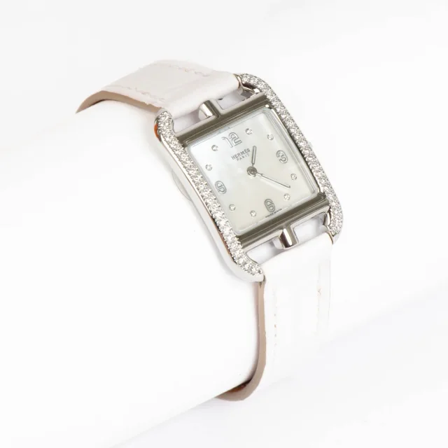 Hermès Mother Of Pearl Diamonds Steel Cape Cod Small Watch from Labellov, photo 3 of 3
