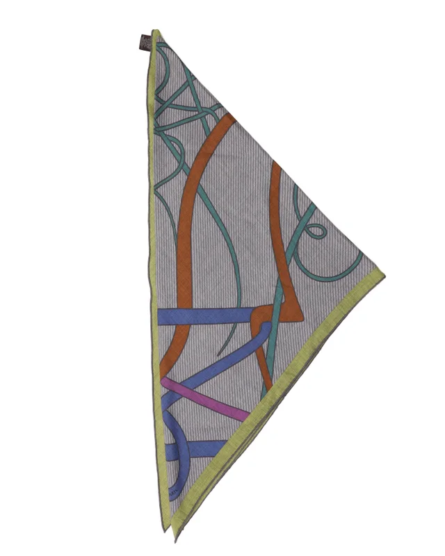 Hermès Cashmere and Silk Stole in Silk from A Retro Tale, photo 2 of 4