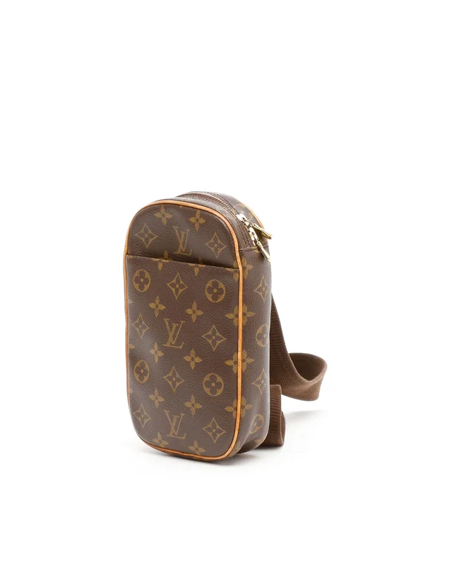 Louis Vuitton Monogram Pochette Ganju Bag in Coated canvas from A Retro Tale, photo 2 of 10