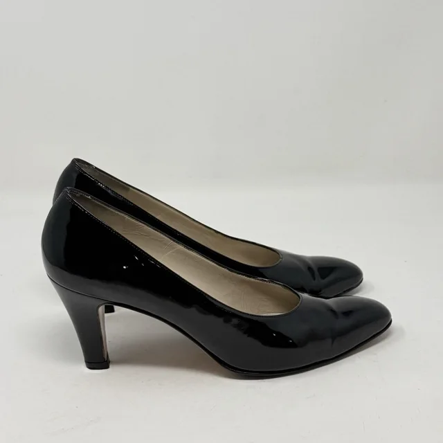Ferragamo Pumps Heels Womens 7.5 Aa Black Patent Leather Classic Shoes in black Patent leather from Poshmark