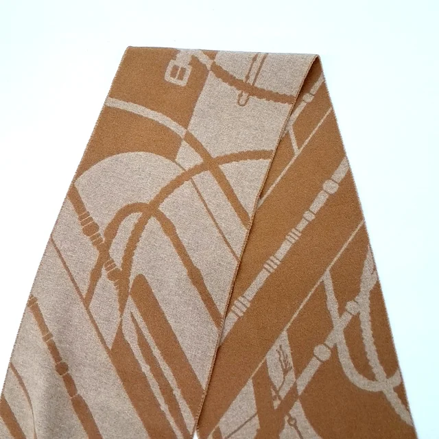Hermès cashmere scarf from GUGUS, photo 2 of 3