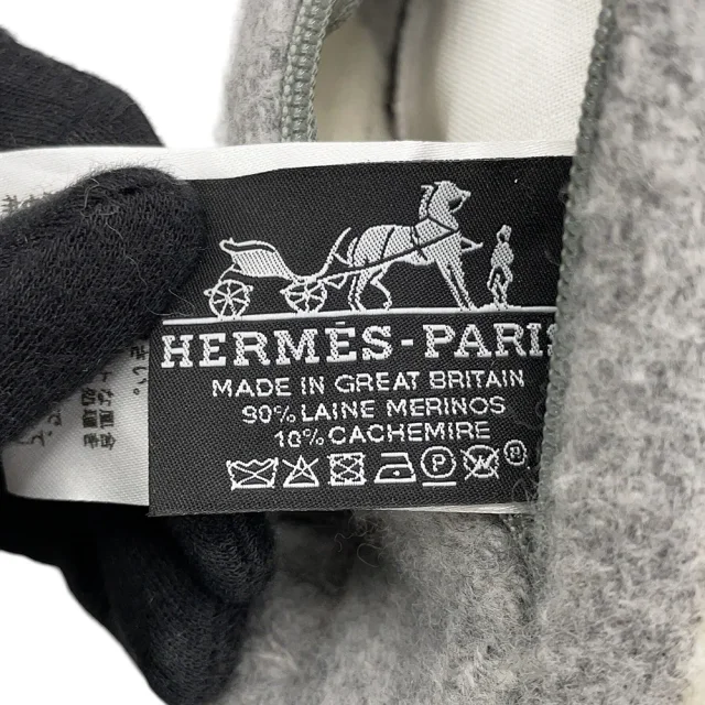 Hermès Avalon III Cushion Ecru/Gris・Claire Wool90% Cashmere10% Size PM in Grey from GALLERY RARE, photo 6 of 8
