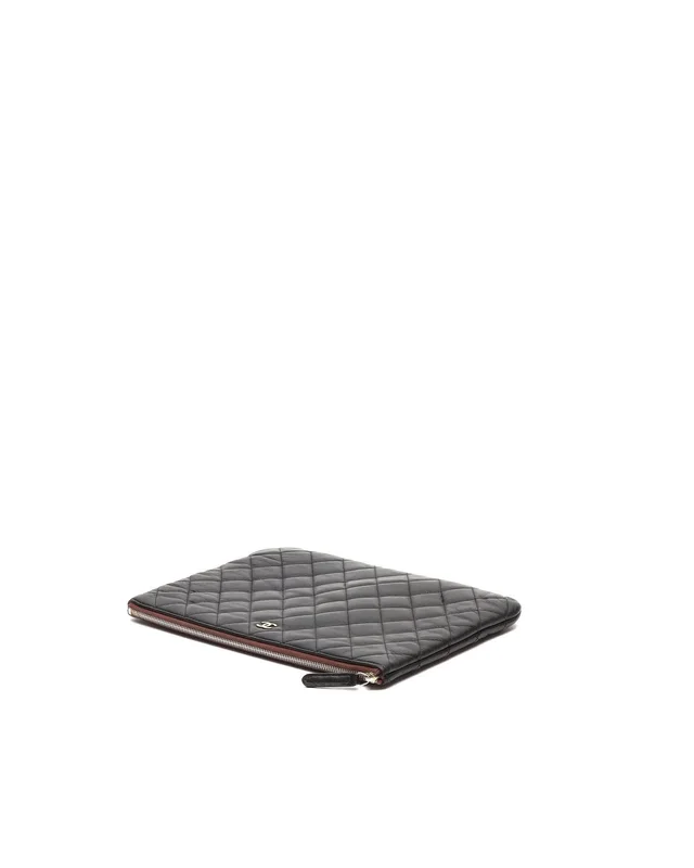 Chanel O-Case Clutch Bag in Leather from A Retro Tale, photo 4 of 9