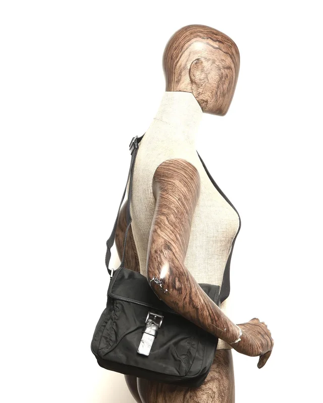 Prada Tessuto Messenger Bag in Nylon from A Retro Tale, photo 9 of 9