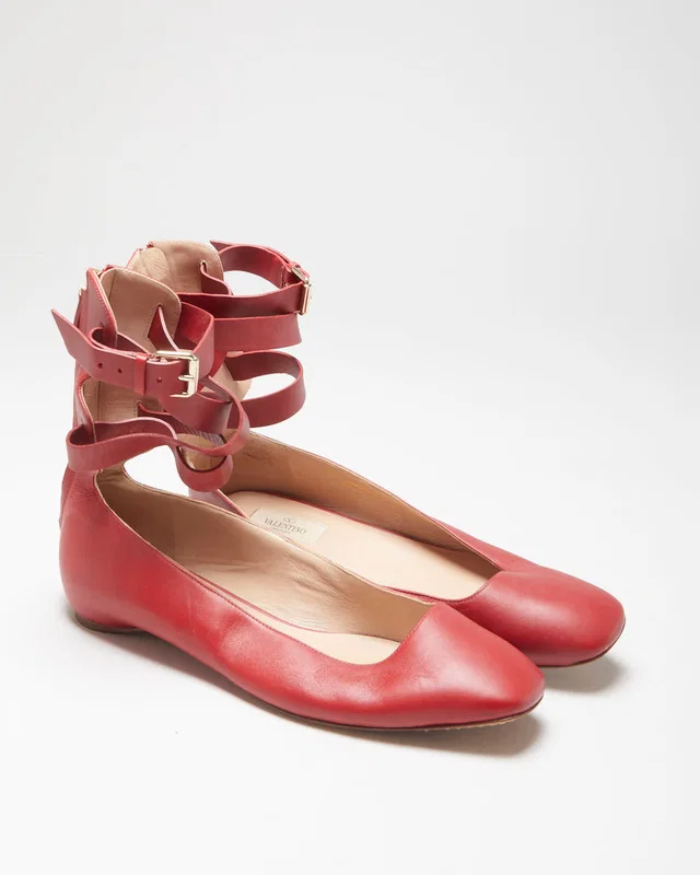 Valentino Garavani Women's Red Leather Ankle Wrap Ballerina Flat Court Shoes - UK7 in Red Leather from Rokit Vintage