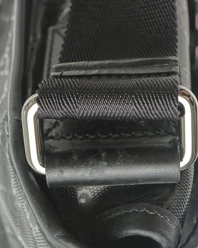 Gucci Imprimé GG Messenger Bag in Coated canvas from A Retro Tale, photo 6 of 8