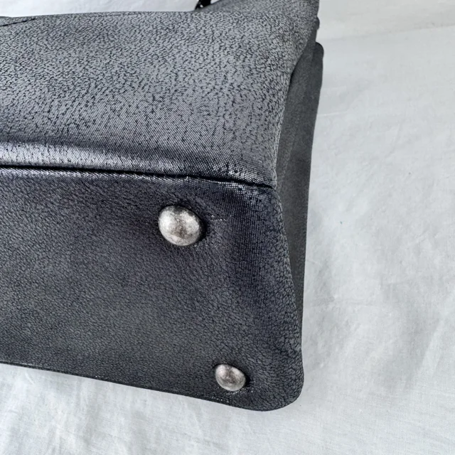 Chanel CC Timeless Iridescent Tote Bag in Metal, Nubuck Leather from Reowned, photo 8 of 13