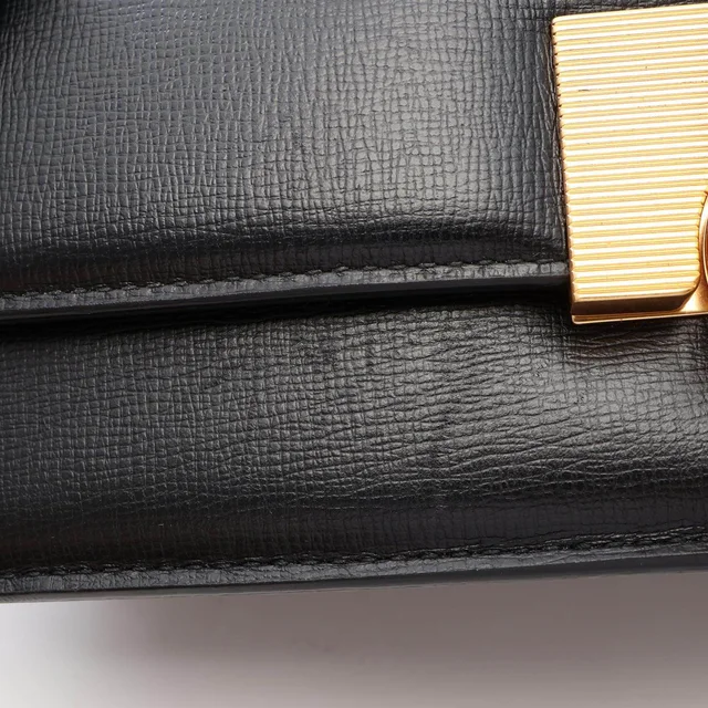 Bottega Veneta The Classic Leather Shoulder Bag in Leather from LuxUness, photo 7 of 10