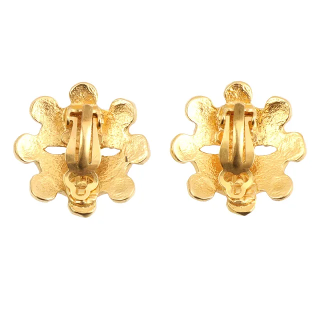 Chanel 1994 Flower Motif CC Mark Gold Earrings in Gold from VINTAGE QOO TOKYO, photo 2 of 5