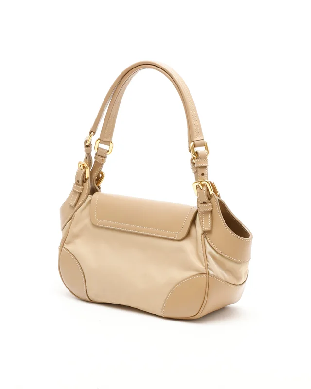 Prada & Leather Vitello Shoulder Bag in Nylon from A Retro Tale, photo 3 of 8
