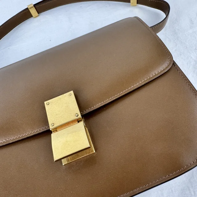 Celine Medium Tan Classic Box Flap Bag in Brown box leather, Leather, Metal from Reowned, photo 5 of 9