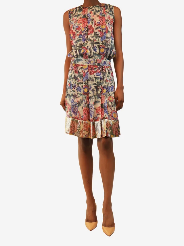 Chanel Multicolour silk floral pleated dress - size UK 6 in Silk from Sign of the Times